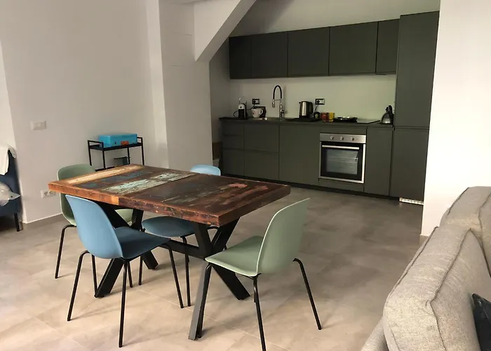 Loft 33 Apartment *